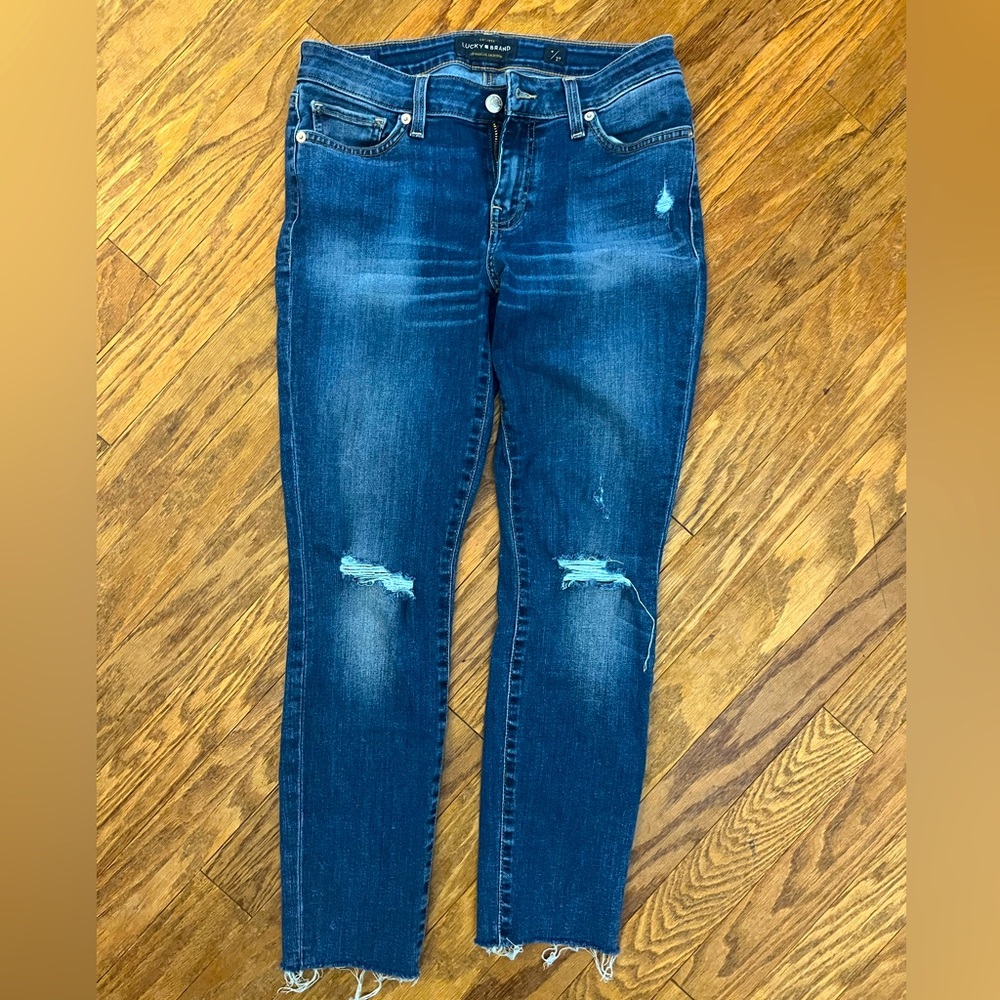 Lucky Brand Jeans size 27 frayed hem